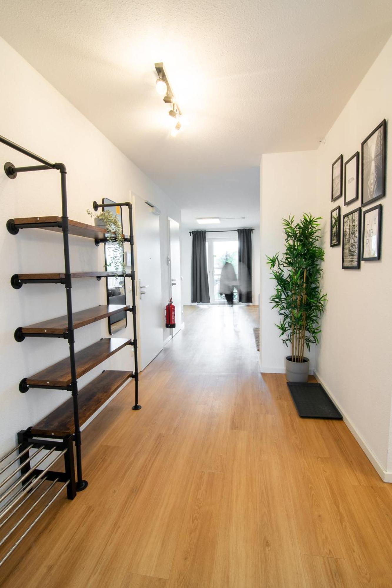 Central Apartment 4 Bedrooms For Up To 12 Guests Hamburg Exterior photo